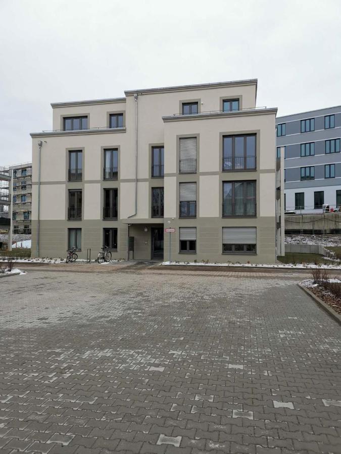 Gemuetliches Privatzimmer In Geraeumiger Gemeinschaftswohnung Dresda Exterior foto