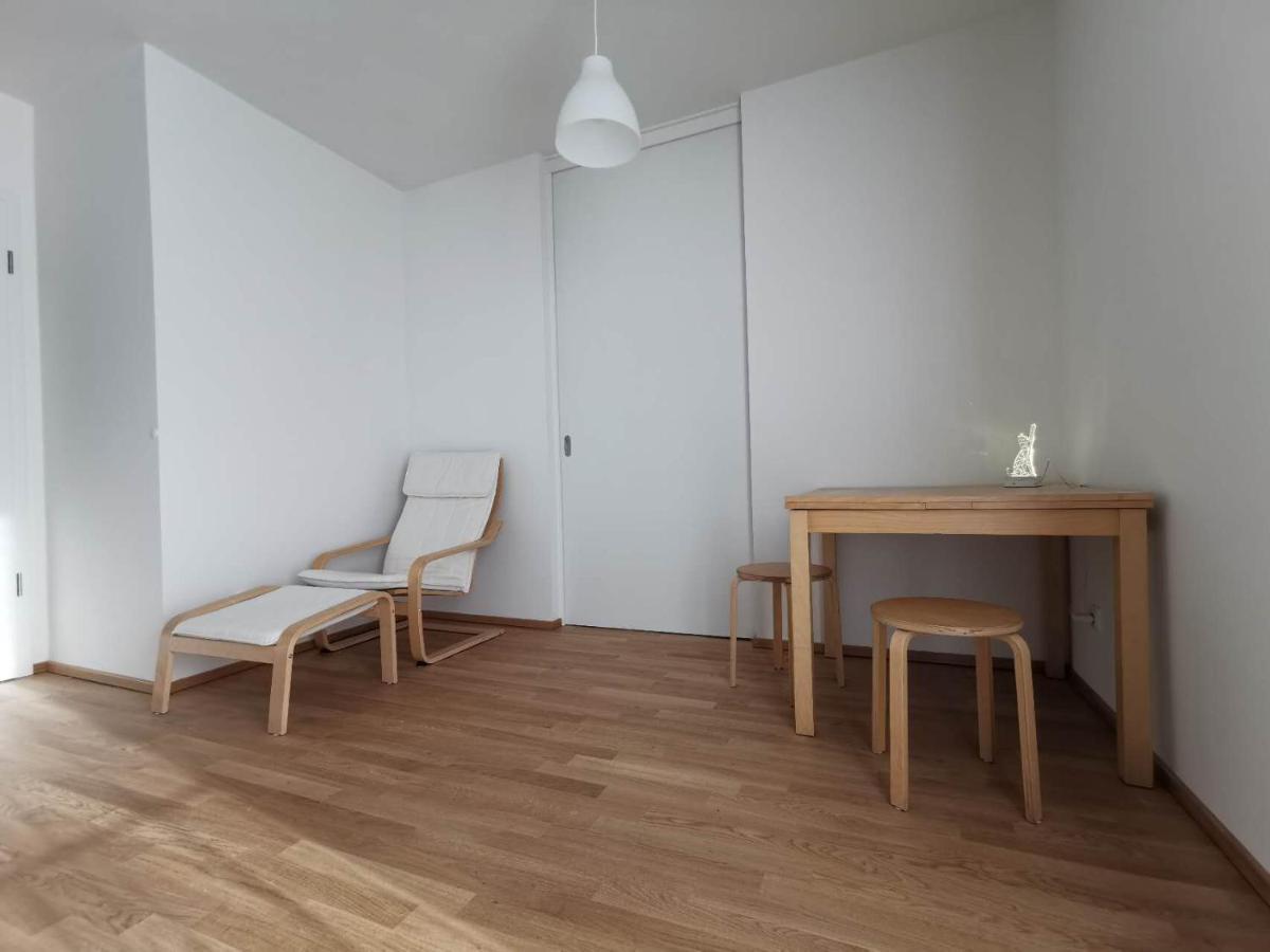 Gemuetliches Privatzimmer In Geraeumiger Gemeinschaftswohnung Dresda Exterior foto