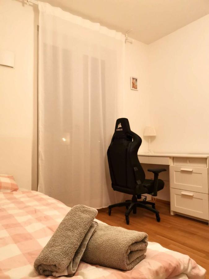Gemuetliches Privatzimmer In Geraeumiger Gemeinschaftswohnung Dresda Exterior foto
