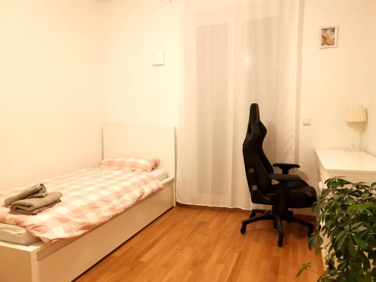 Gemuetliches Privatzimmer In Geraeumiger Gemeinschaftswohnung Dresda Exterior foto